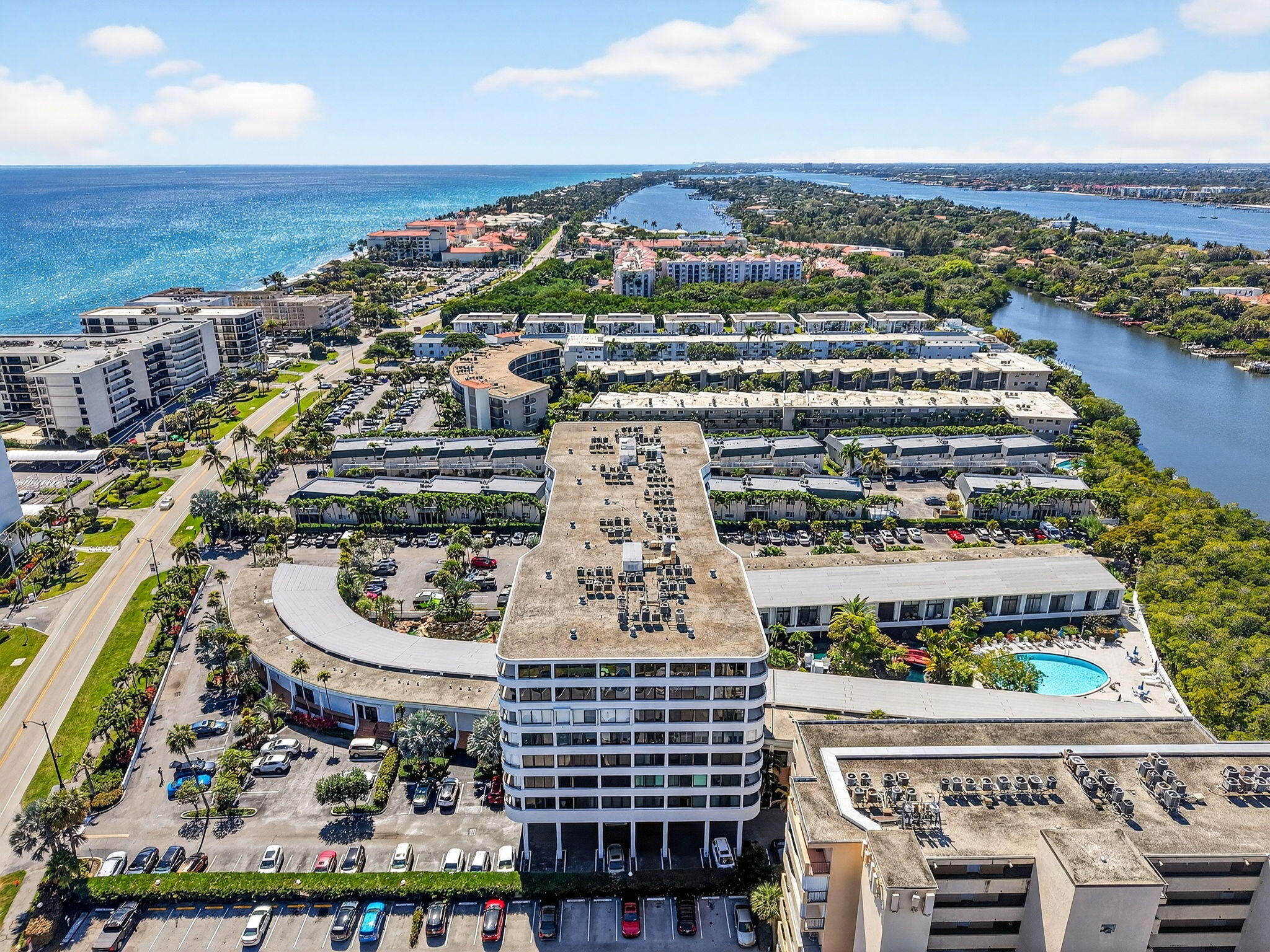 MAYFAIR HOUSE - Residential