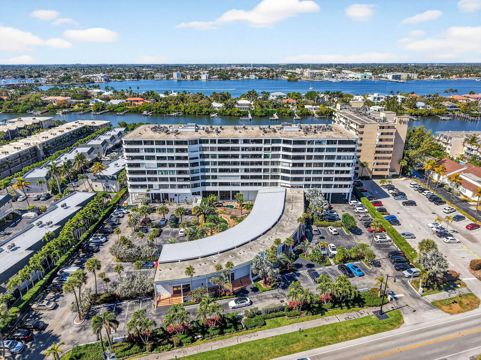 MAYFAIR HOUSE - Residential