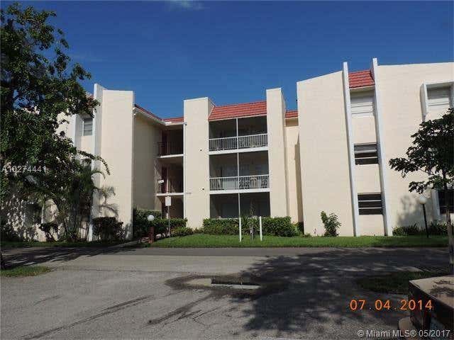 Photo of 618 NW 13TH Street #0110, Boca Raton, FL 33486 (MLS # B26068811)