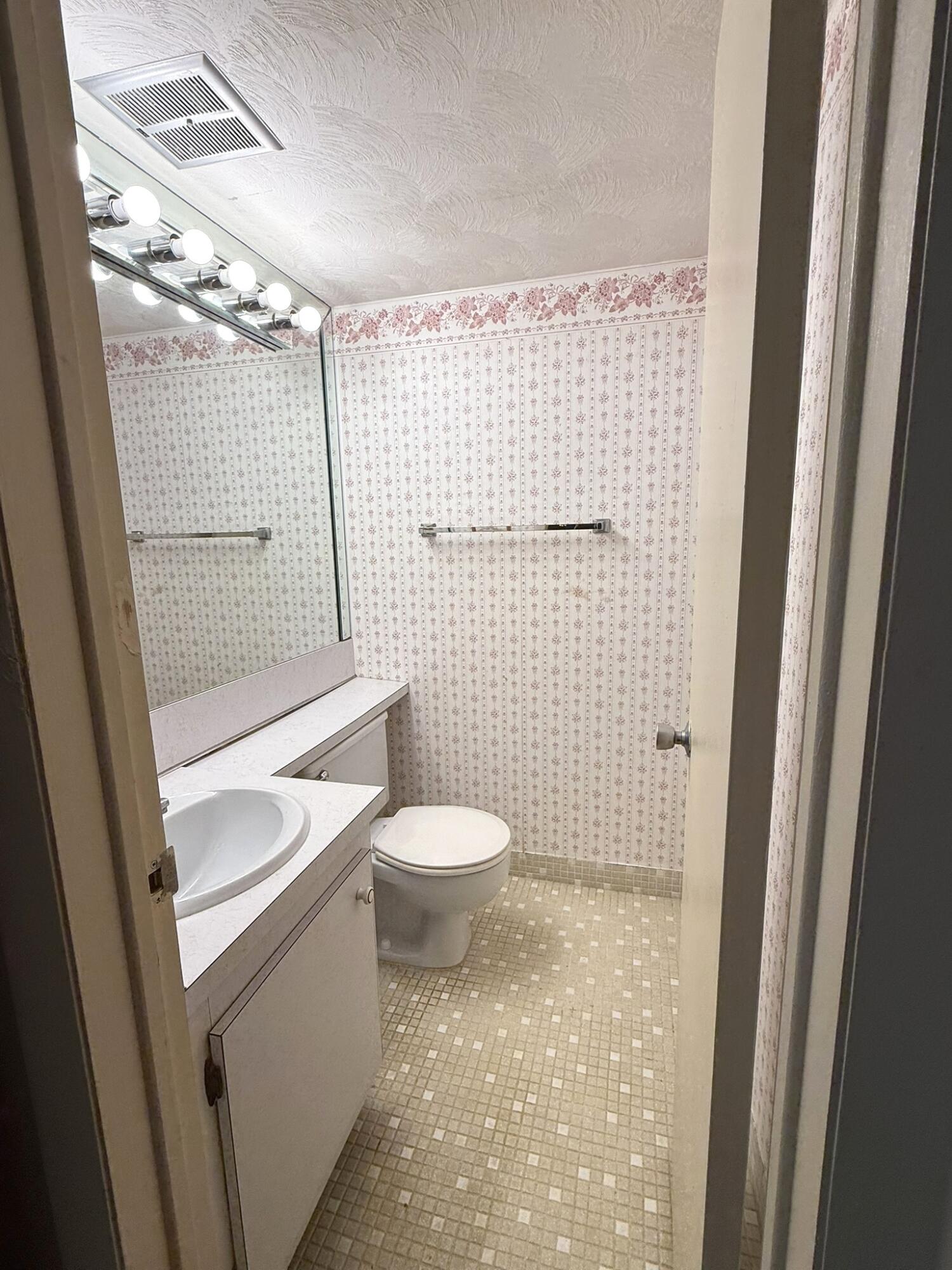 806 SE 7TH Street 308