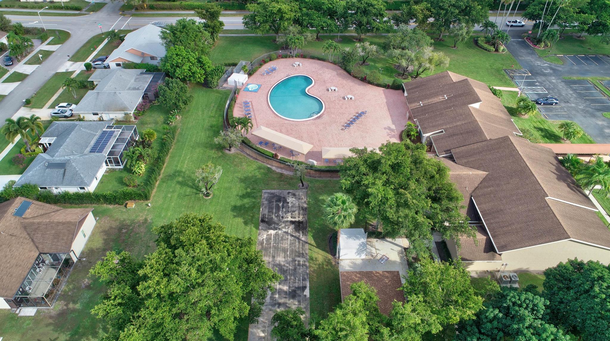 COCO WOOD LAKES SEC 1 - Residential Lease