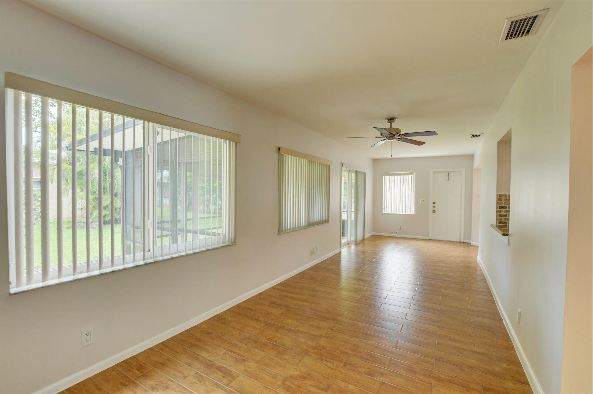 COCO WOOD LAKES SEC 1 - Residential Lease