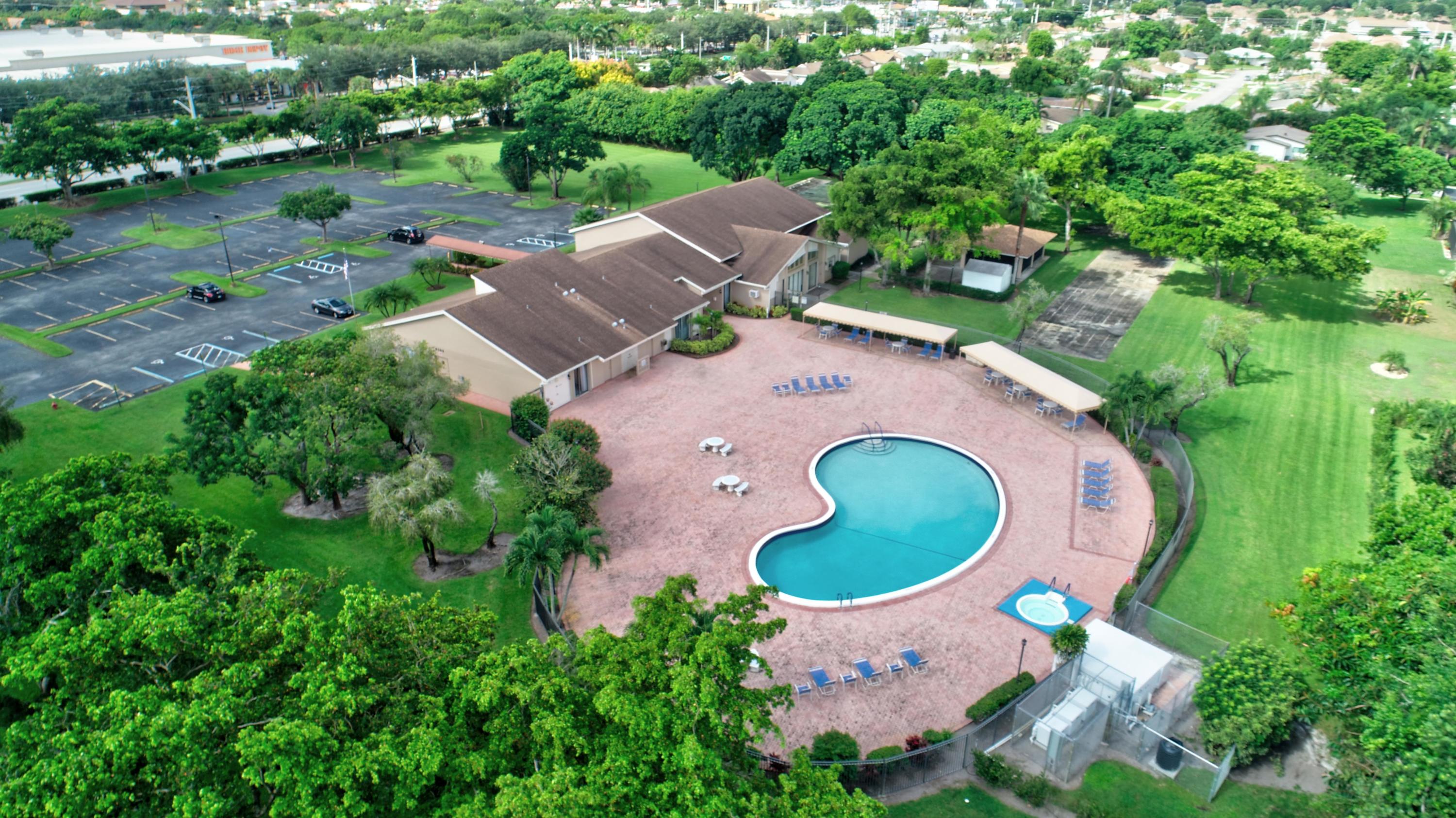 COCO WOOD LAKES SEC 1 - Residential Lease