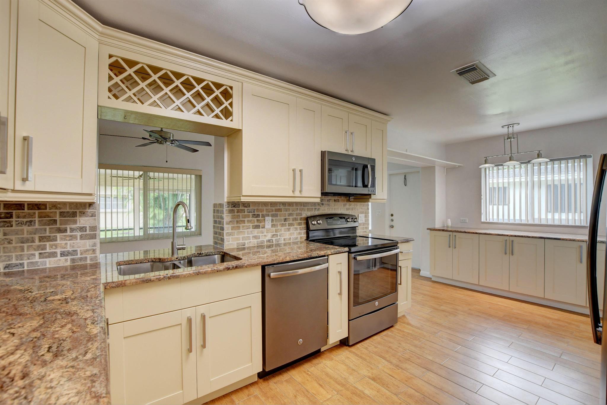 6347 Country Wood Way