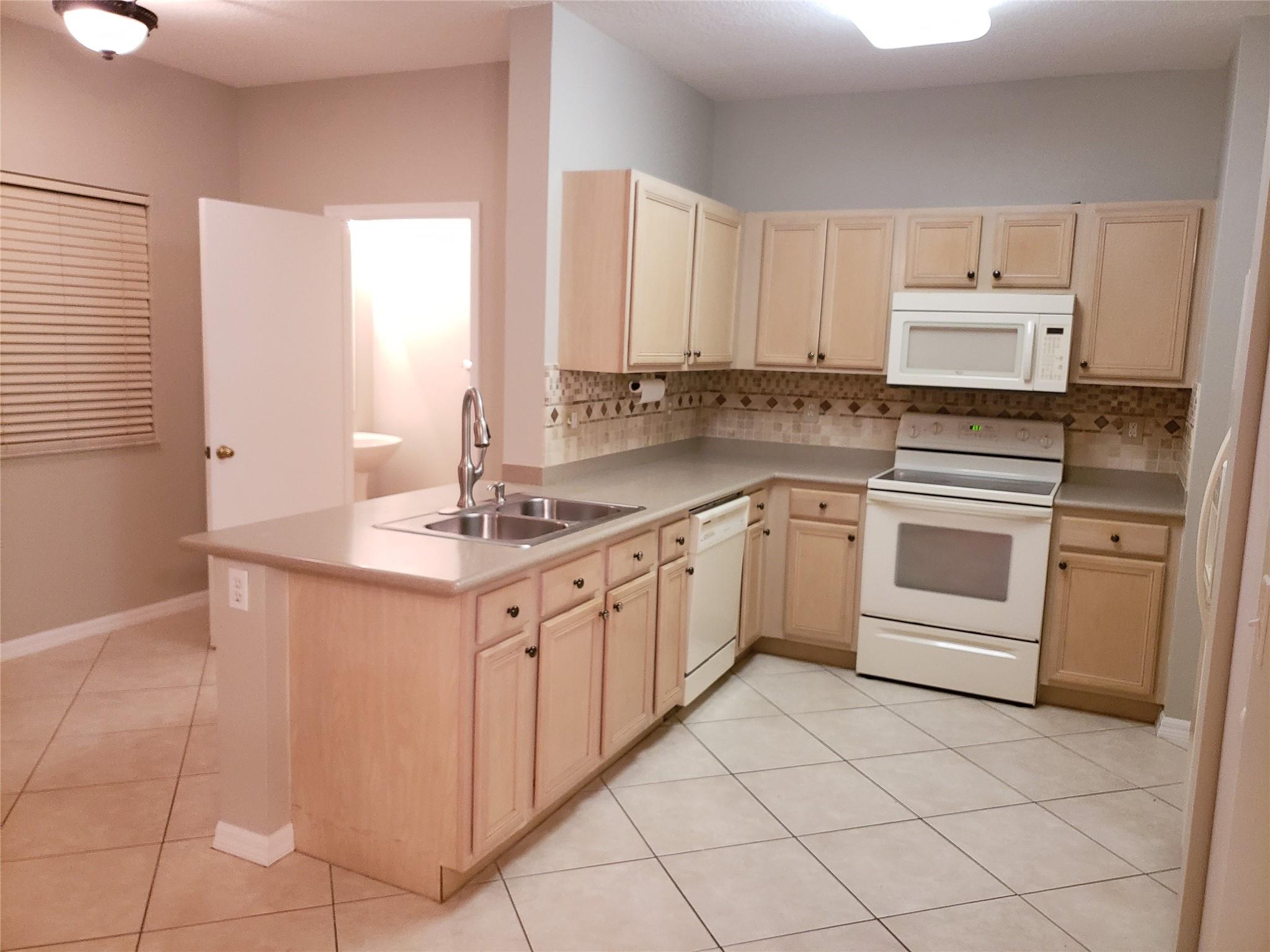 Lago Vista - Residential