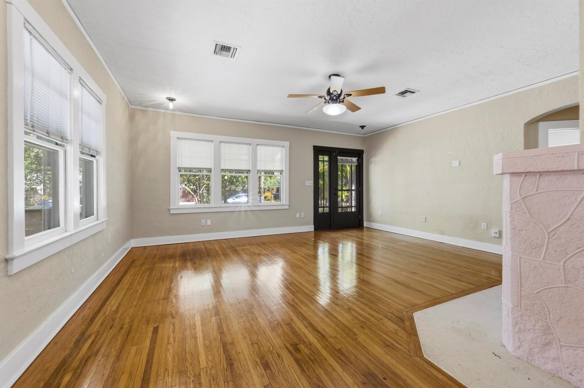 View photos, virtual tours, details... 331 Princeton Drive