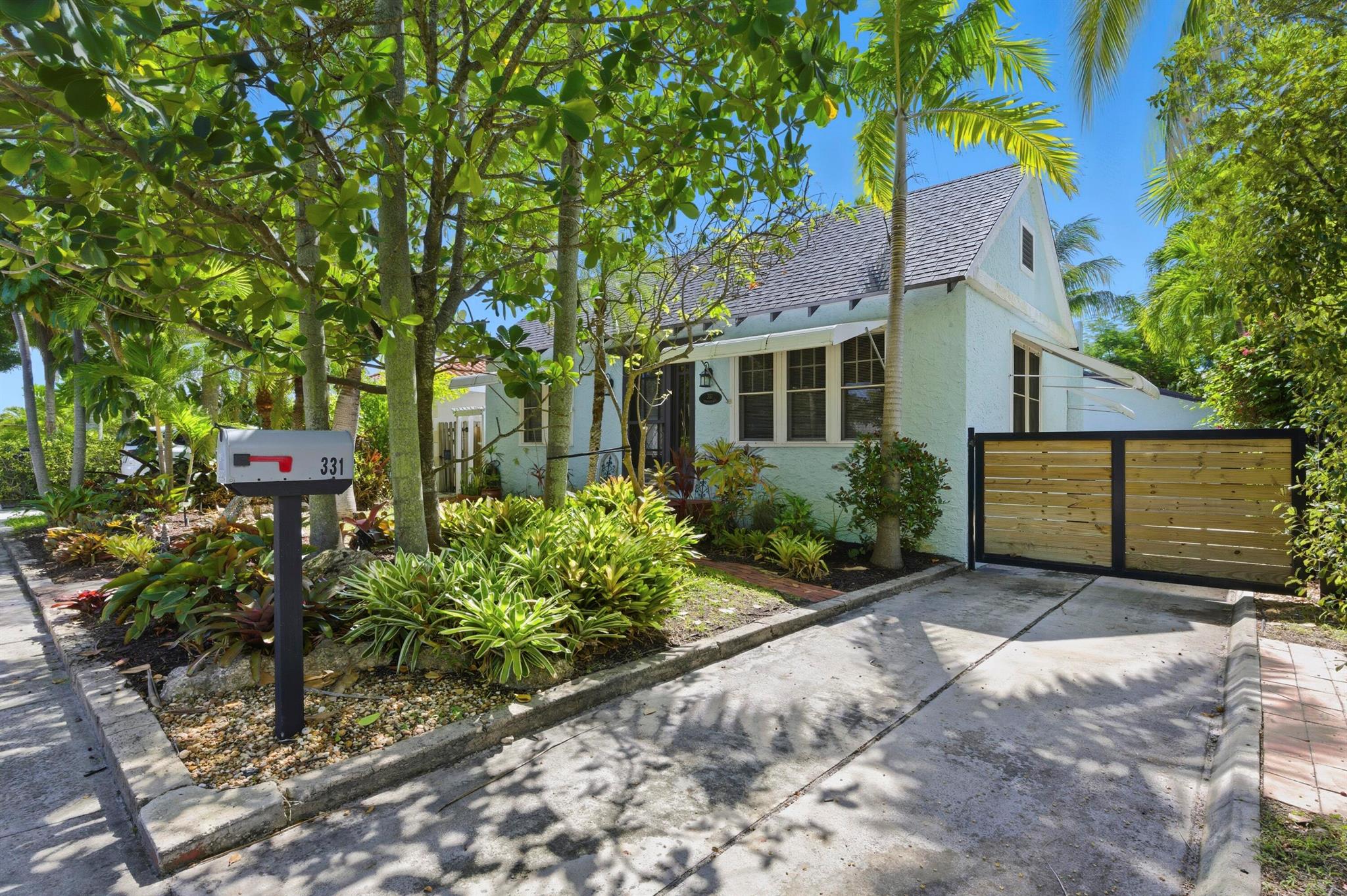 View photos, virtual tours, details... 331 Princeton Drive