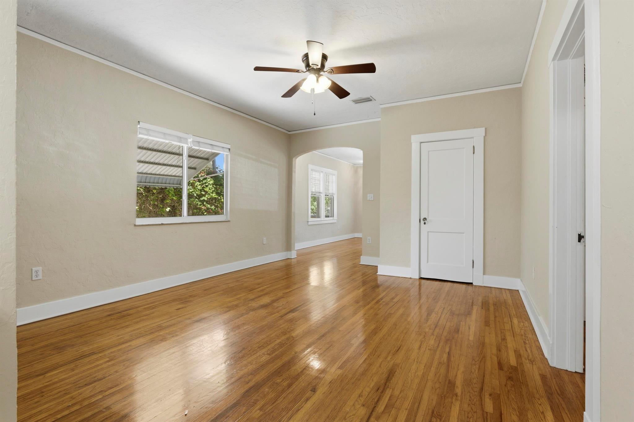 COLLEGE PARK - Residential