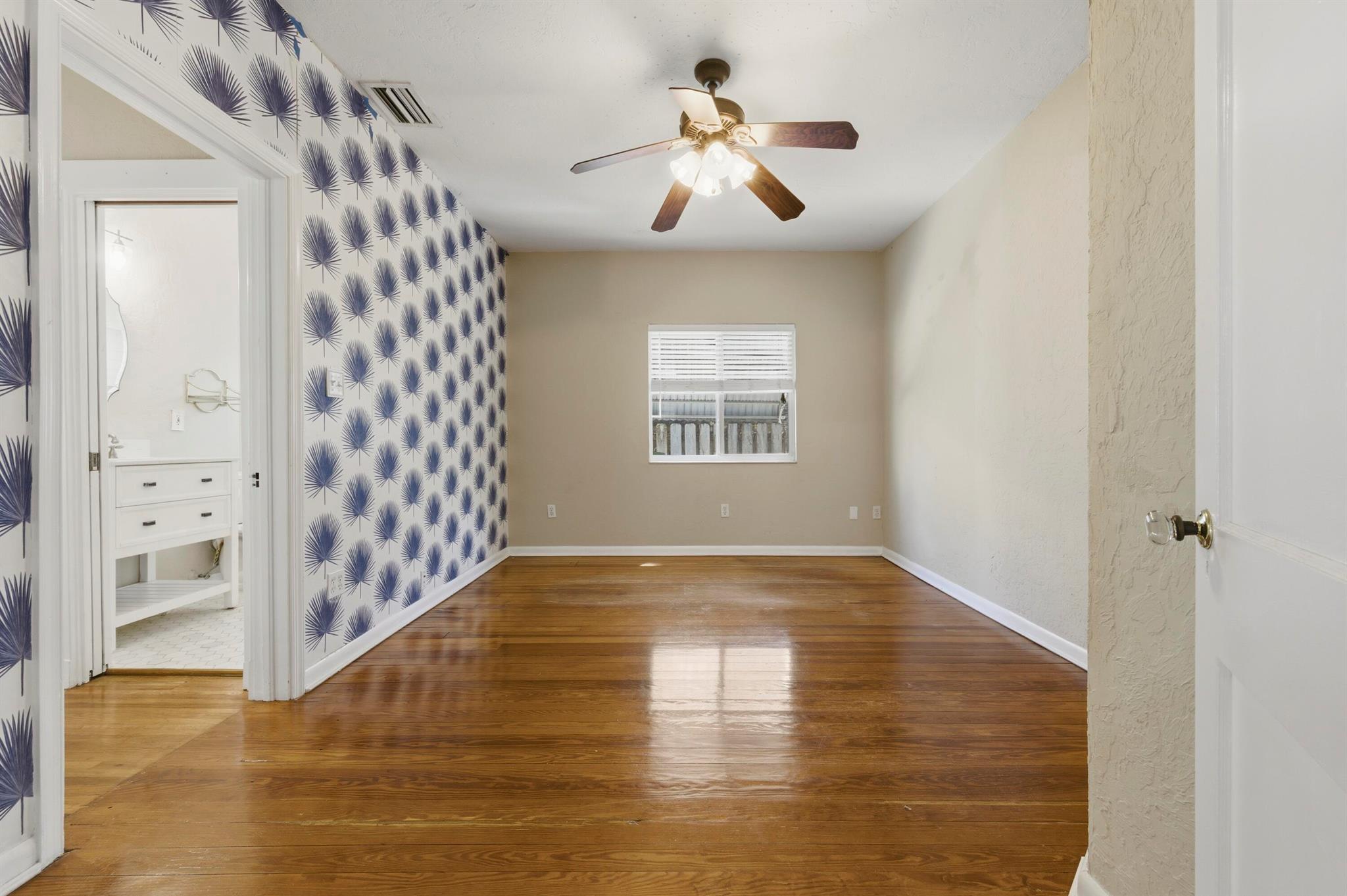 COLLEGE PARK - Residential