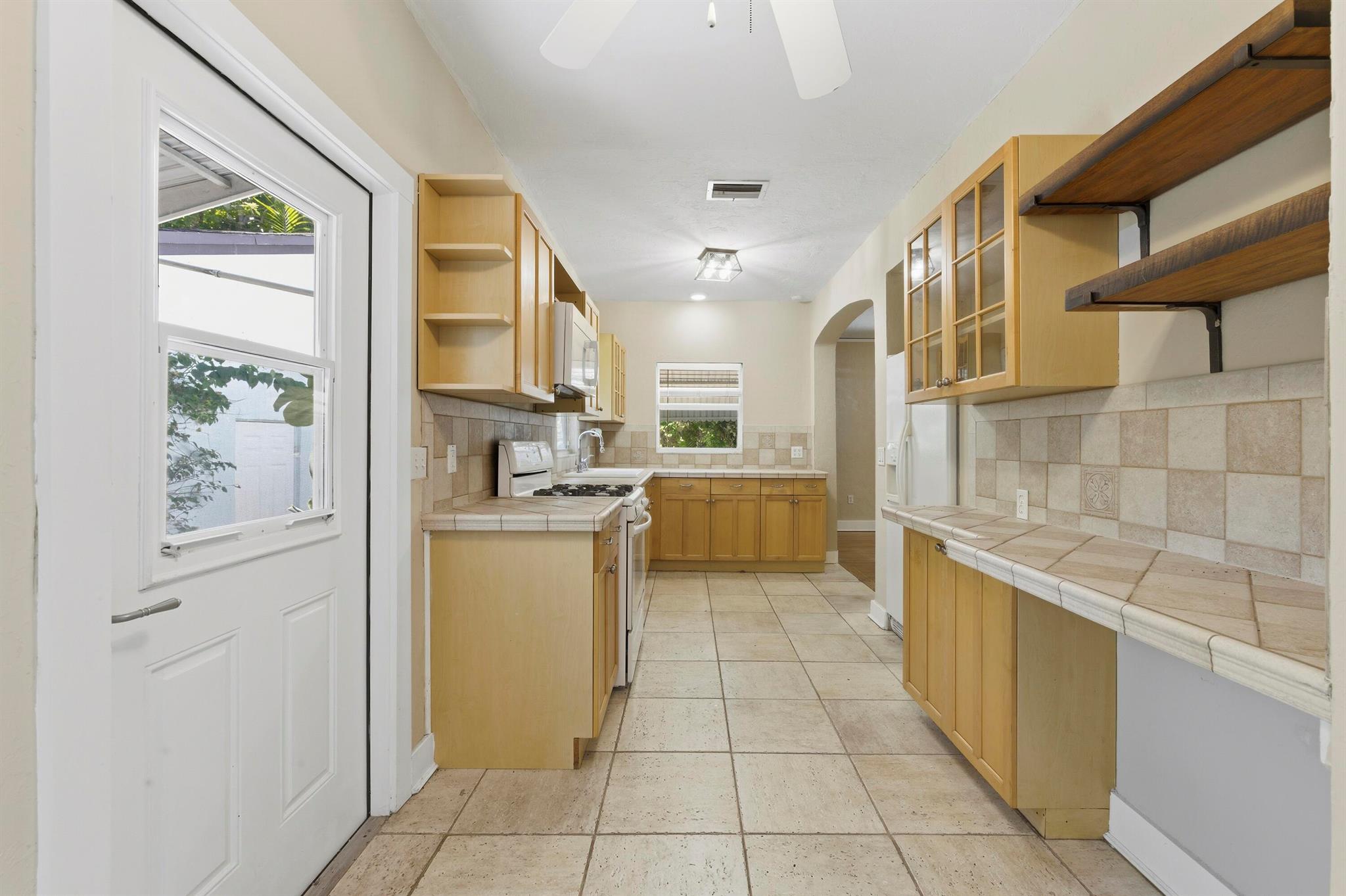 COLLEGE PARK - Residential
