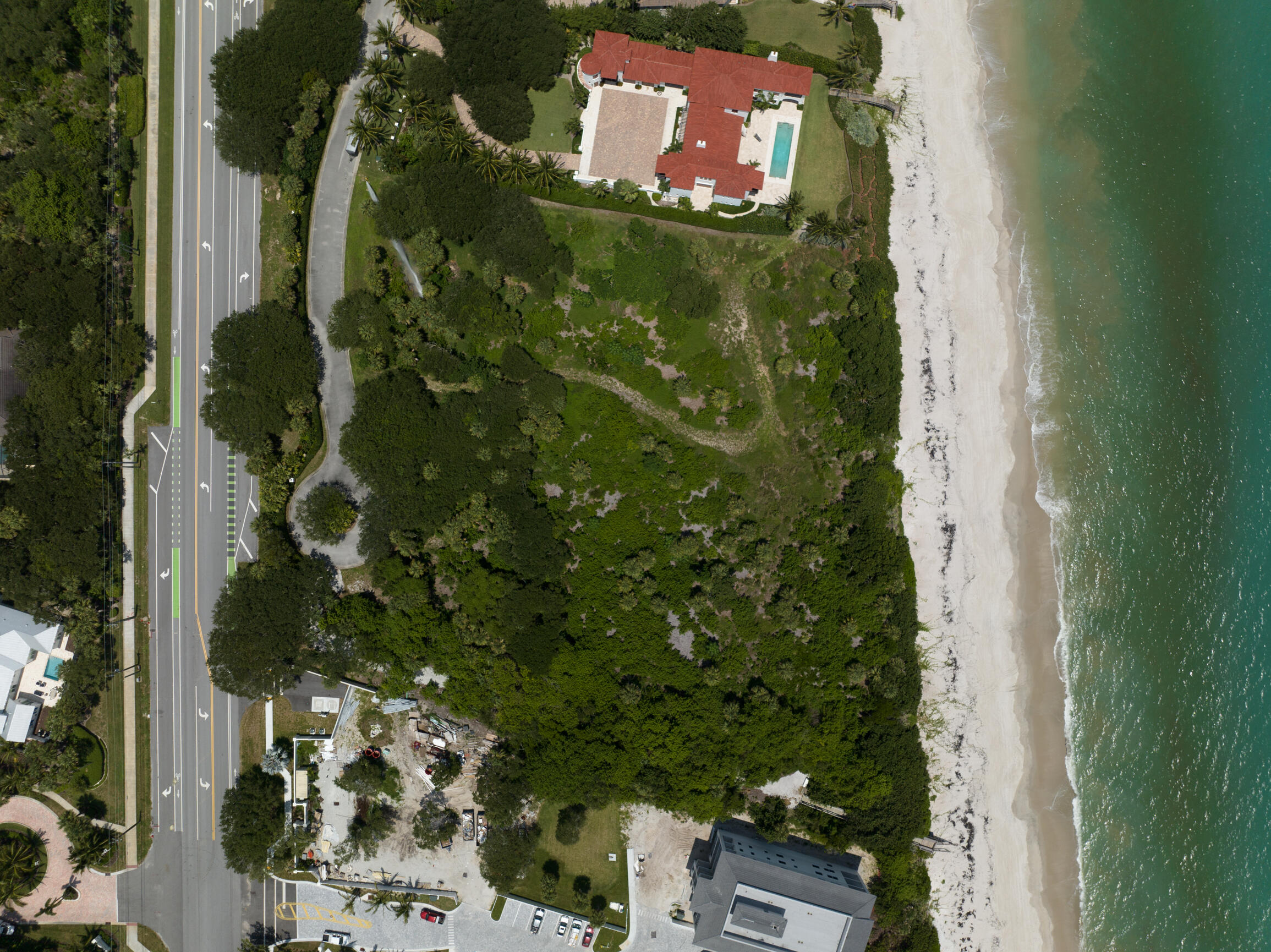 OCEAN PEARL SUBDIVISION - Land