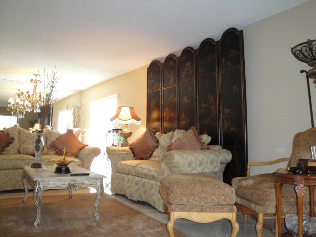 SOUTHPORT AT HUNTERS RUN CONDO - Residential