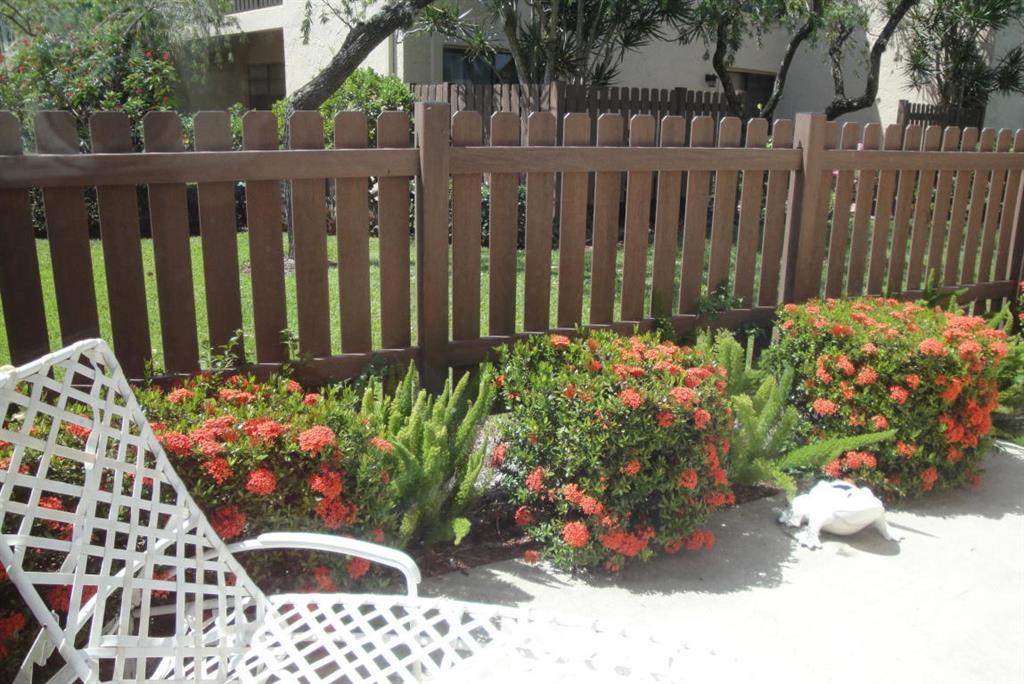 SOUTHPORT AT HUNTERS RUN CONDO - Residential