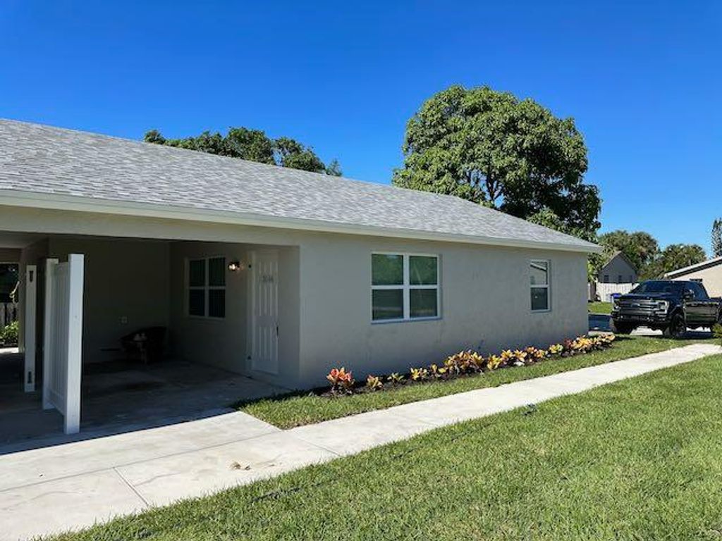 Photo of 3166 SE Garden Street #3166, Stuart, FL 34997 (MLS # B26012641)