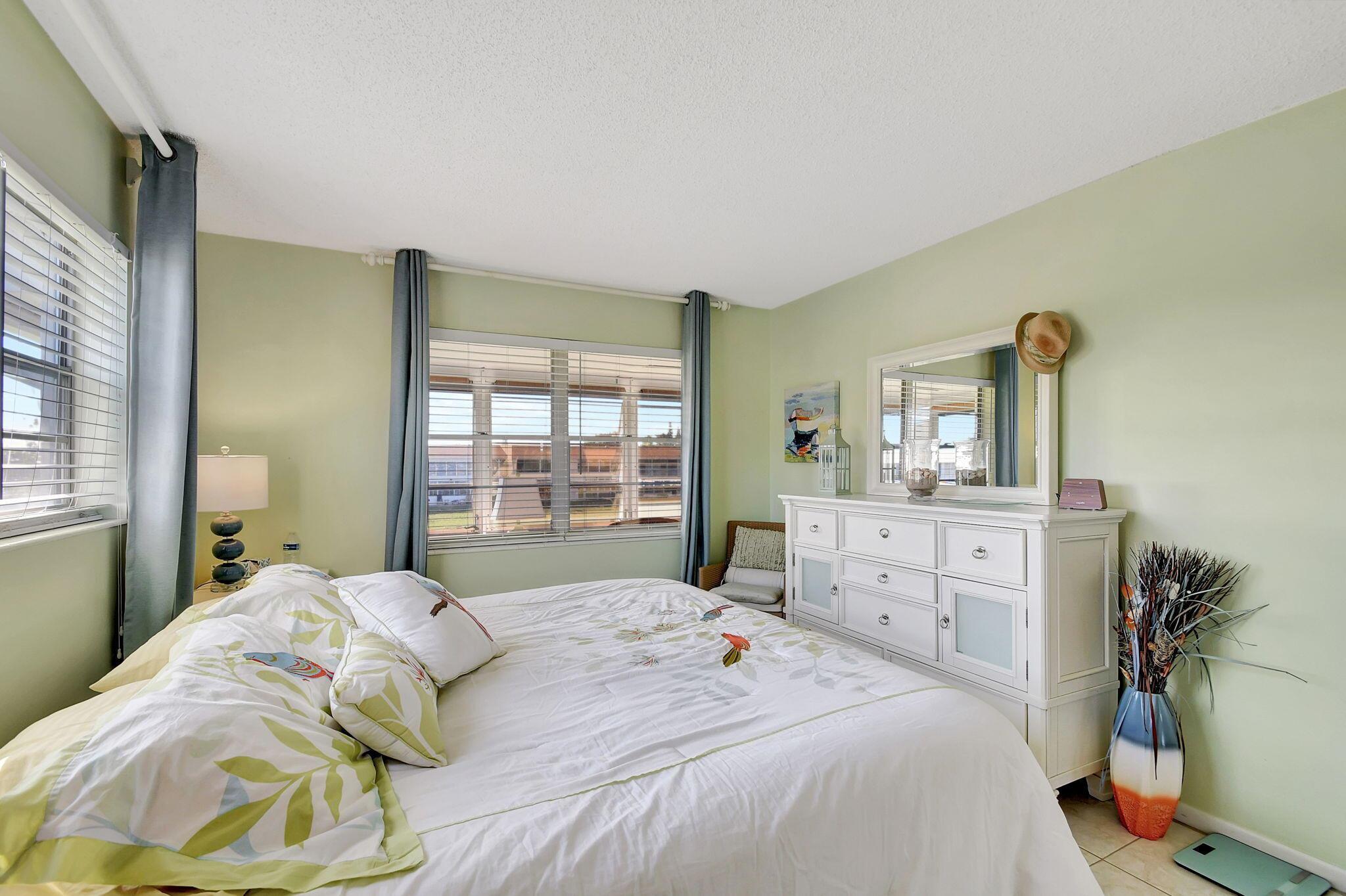 CHATHAM CONDOS - Residential