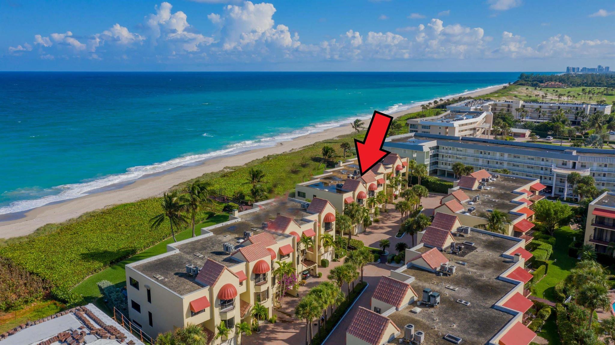 Rare direct oceanfront 3-story turnkey townhome with an interior elevator. AVAILABLE FROM JUNE till DECEMBER 2025. One of just 11 units with fantastic panoramic ocean views from living areas and master. Very private, just steps to pristine beach, located in a gated community. Pelican Lake just outside the community gate. Close to great restaurants and shopping. The newly renovated North Palm Beach Country Club down the street is open to the public and offers exceptional golf and tennis facilities.