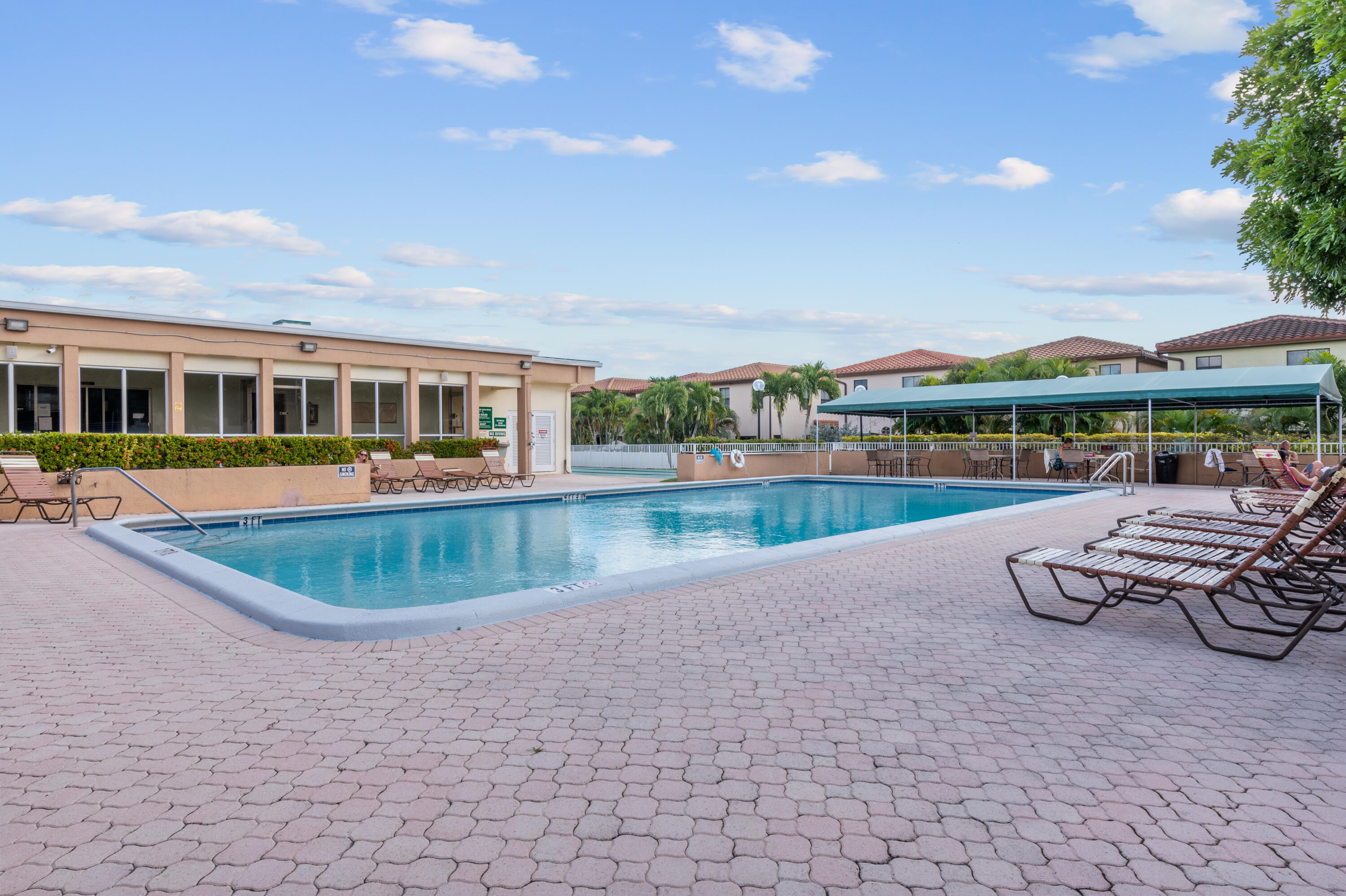 SABAL PALM VILLAGE CONDO - Residential