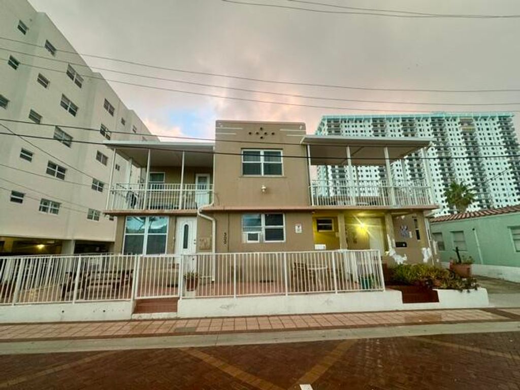 Photo of 300 Georgia Street #1-5, Hollywood, FL 33019 (MLS # B26029709)