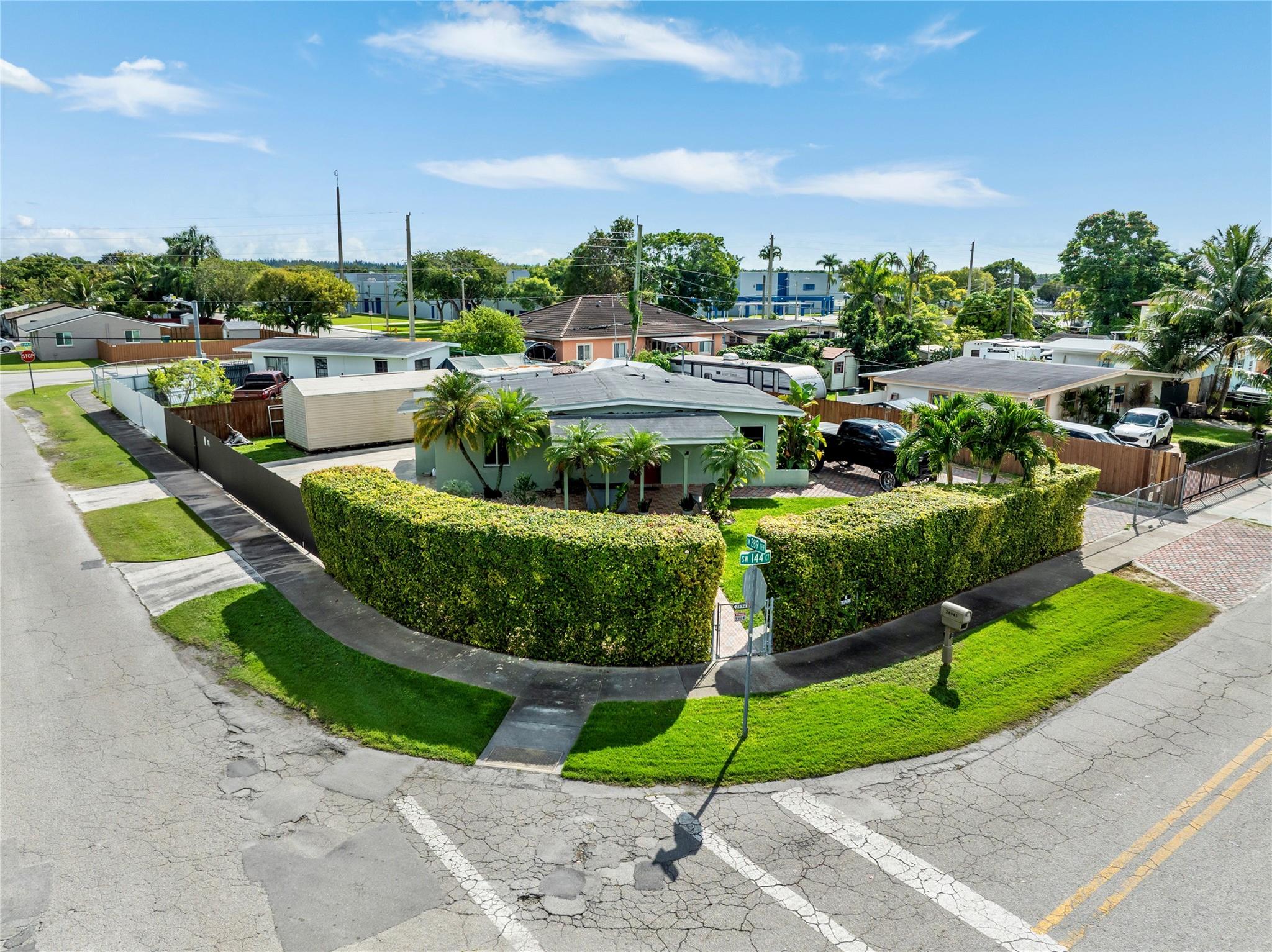 Leisure City Sec 03 - Residential