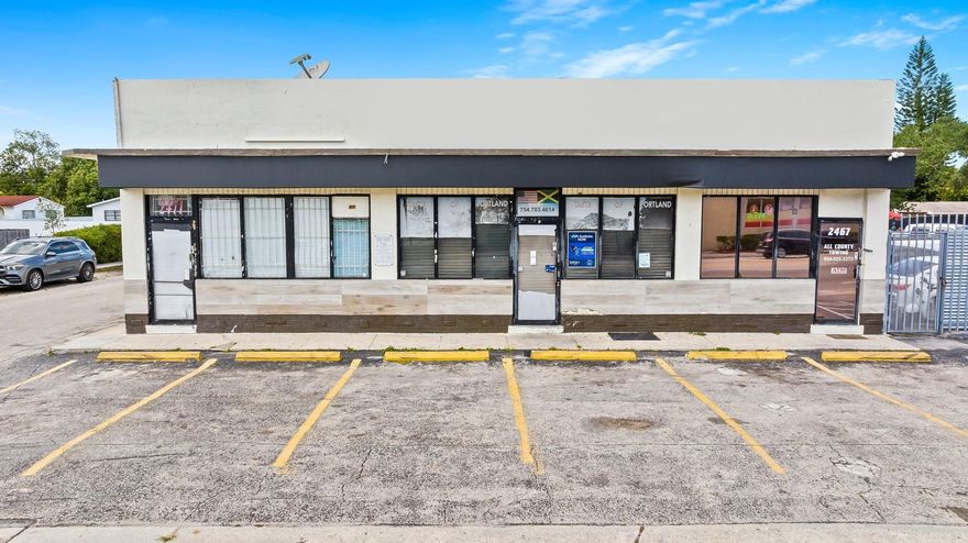 Located on high-traffic Pembroke Road in Hollywood, this property offers prime visibility, signage, and access. Two 1,500 SF retail units are available, leasable individually or combined for 3,000 SF. Ideal for retail, office, or service users, the site is less than a mile from I-95 and near Florida’s Turnpike and US-1, ensuring excellent regional connectivity. Surrounded by national retailers, medical offices, and service businesses, the area offers strong consumer traffic and continued growth. A great opportunity for tenants seeking exposure in a central, high-demand corridor.
