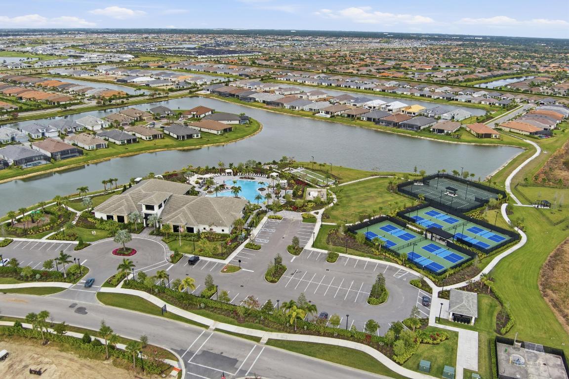 ESPLANADE AT TRADITION PHASE 2 - Residential