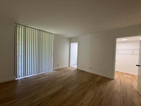 Tiny photo for 5220 Las Verdes Circle #317, Delray Beach, FL 33484 (MLS # B26029487)