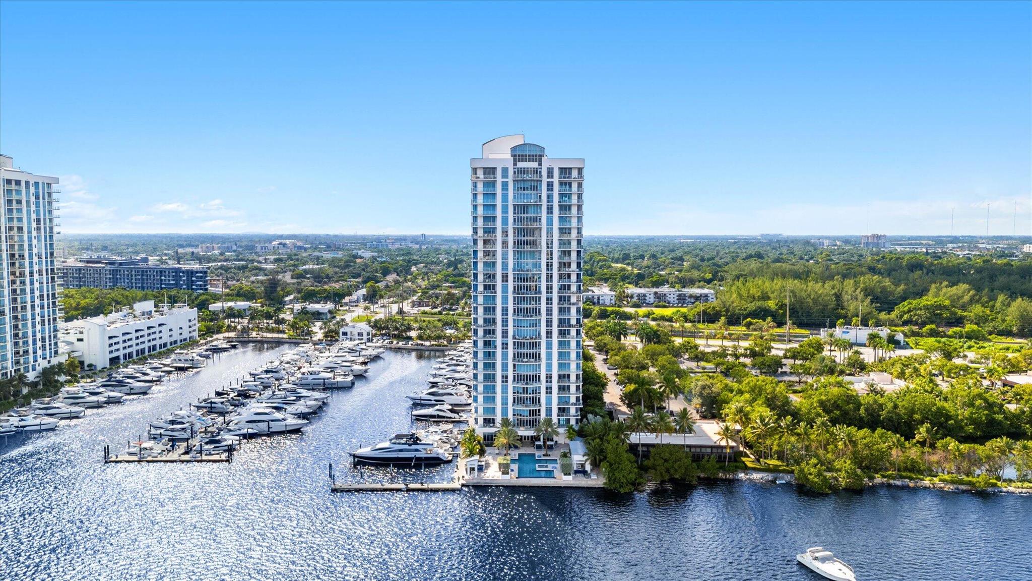 View photos, virtual tours, details... 17301 Biscayne Boulevard #109
