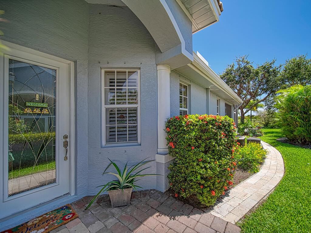 Photo of 561 NW Red Pine Way, Jensen Beach, FL 34957 (MLS # R11005435)