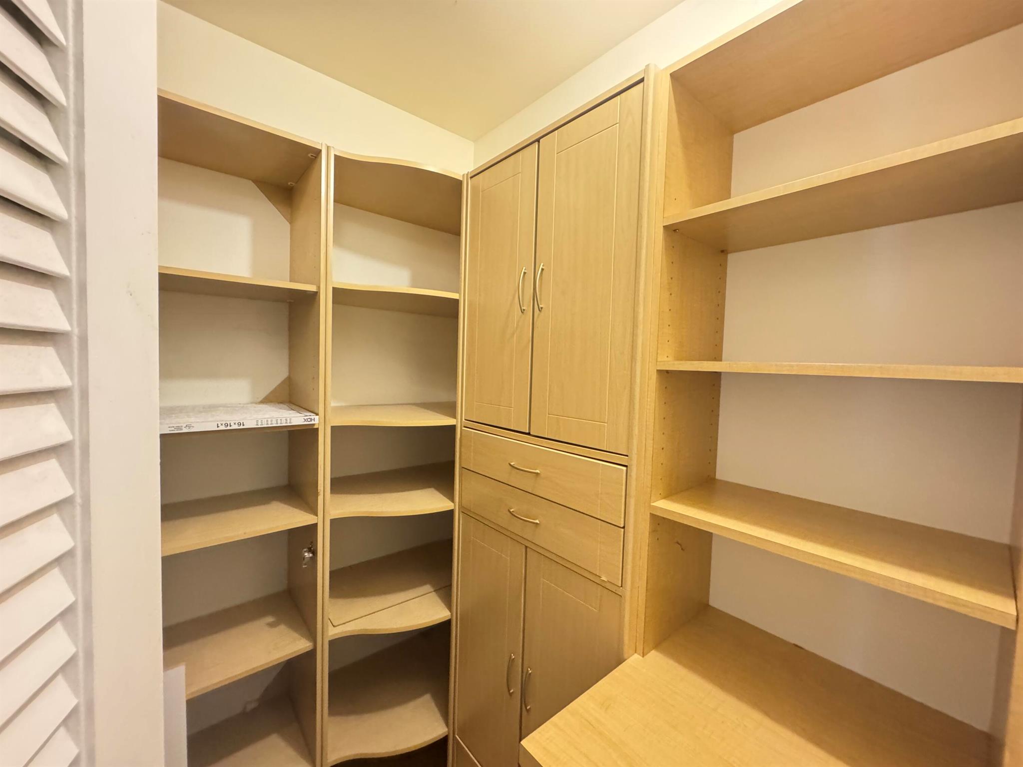 HIGH POINT WEST CONDO - Residential