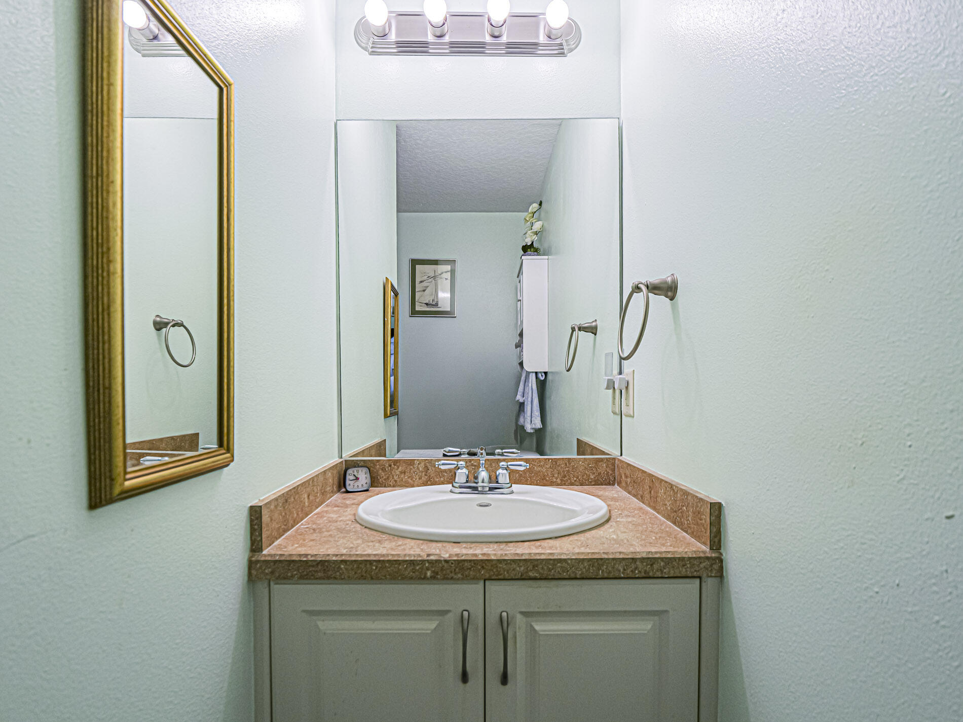 VISTA ROYALE PHASE IV BLDGS 83-111 - Residential