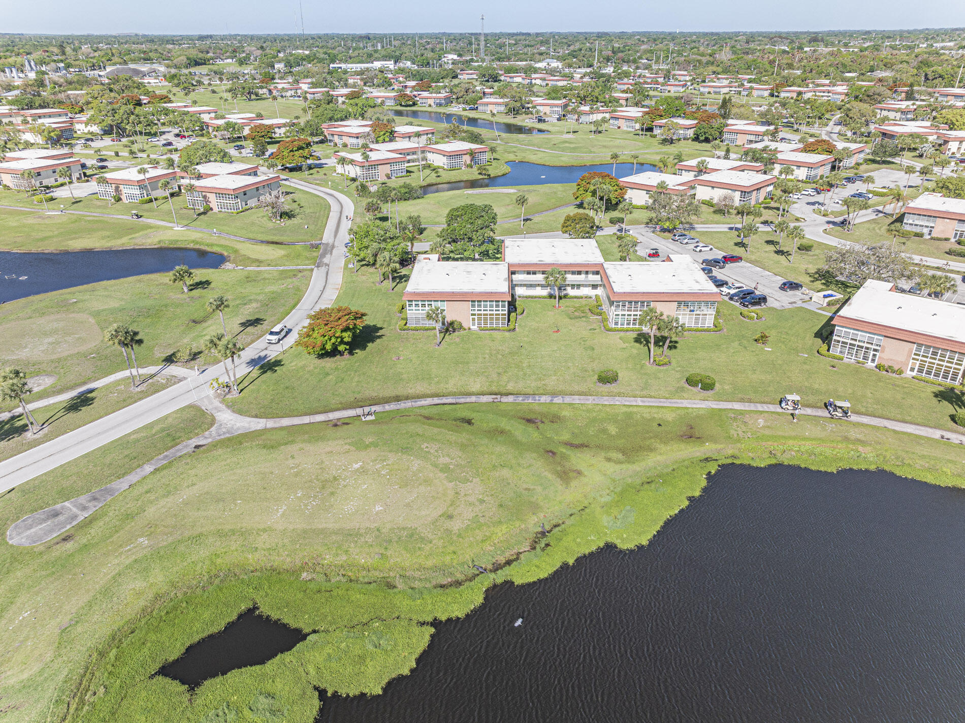 VISTA ROYALE PHASE IV BLDGS 83-111 - Residential