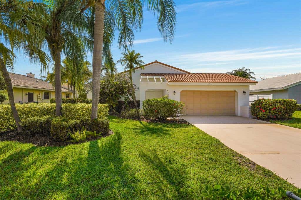 Photo of 7011 NW 3rd Avenue, Boca Raton, FL 33487 (MLS # R10804321)