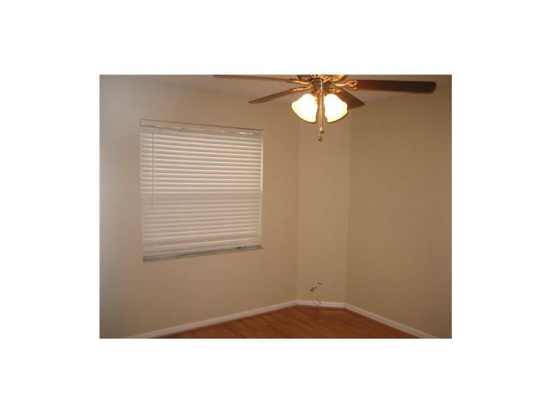 DISCOVERY POINTE - Residential Lease