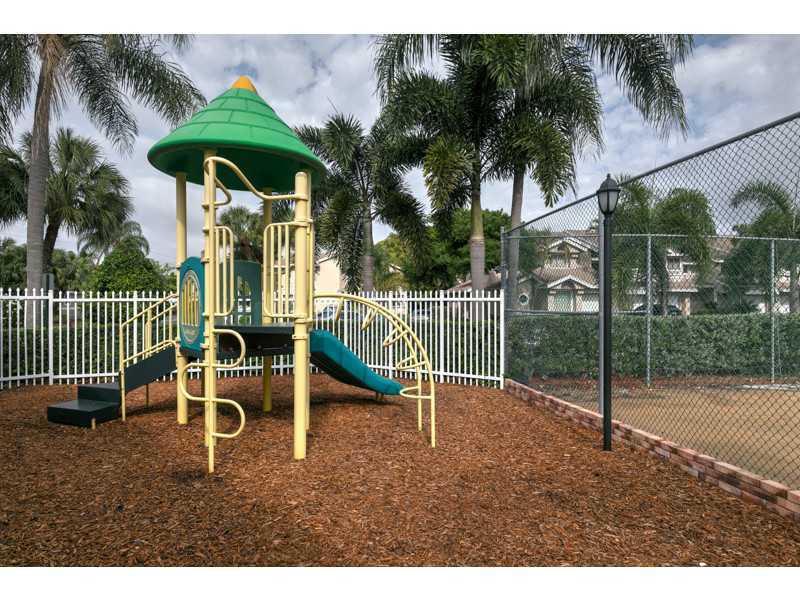 DISCOVERY POINTE - Residential Lease