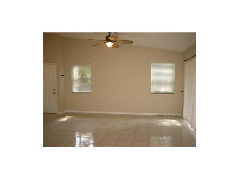 DISCOVERY POINTE - Residential Lease