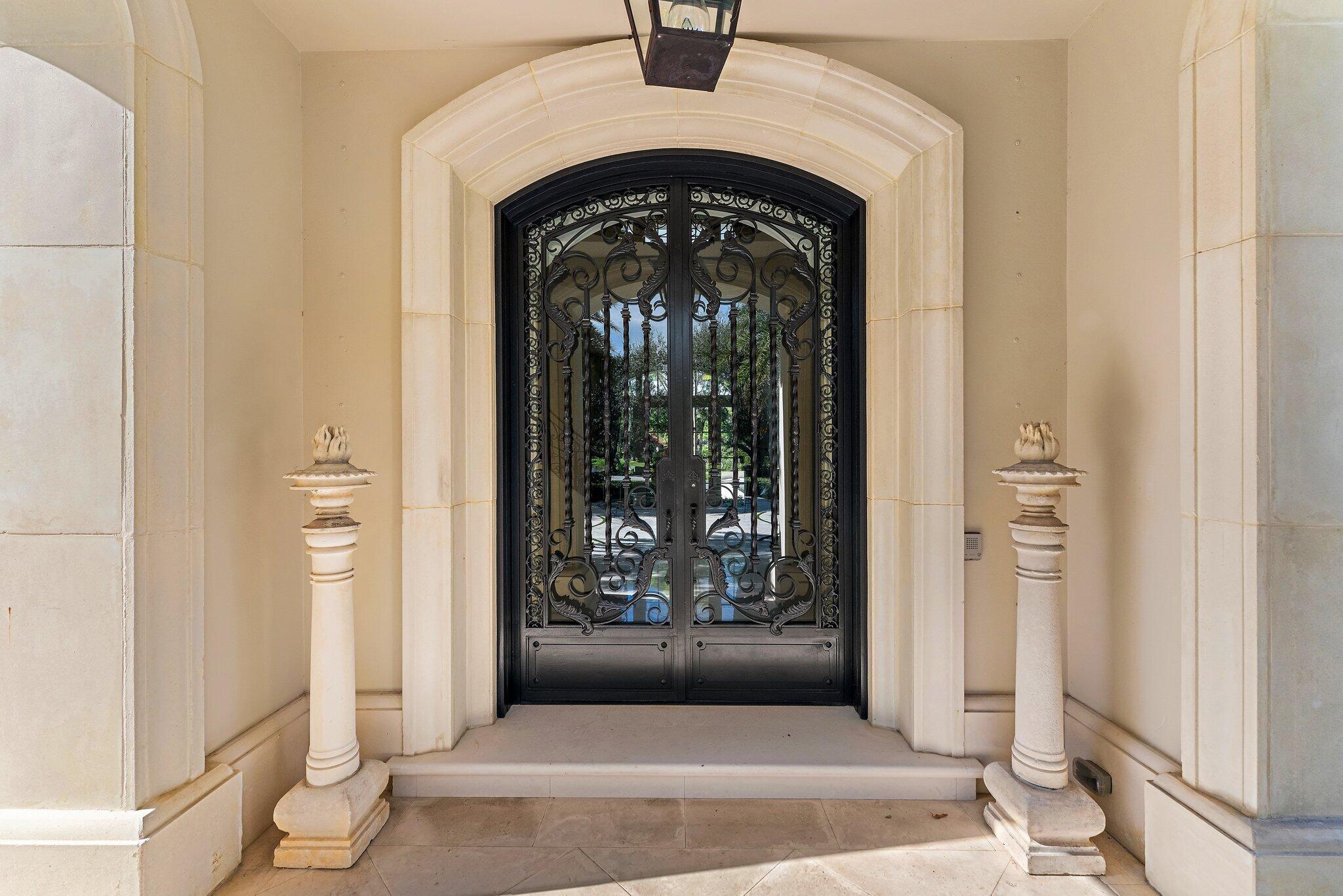 BEARS CLUB - Residential