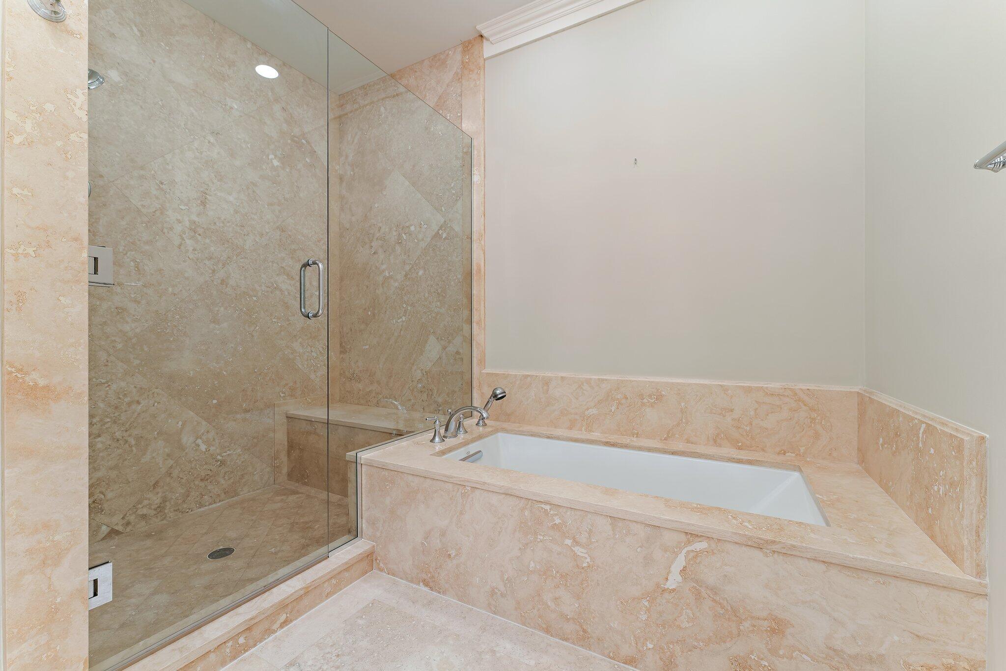 BEARS CLUB - Residential