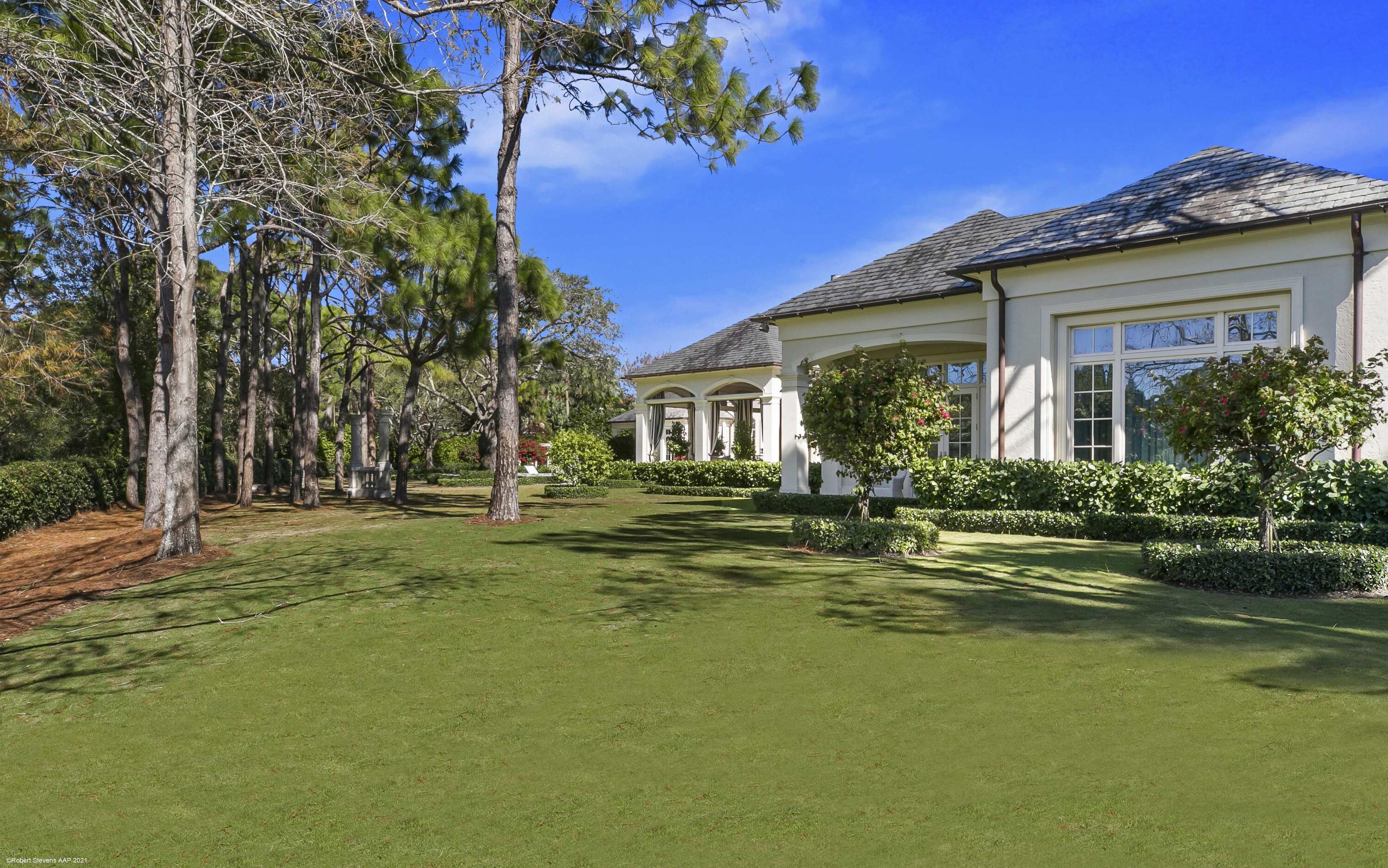 BEARS CLUB - Residential