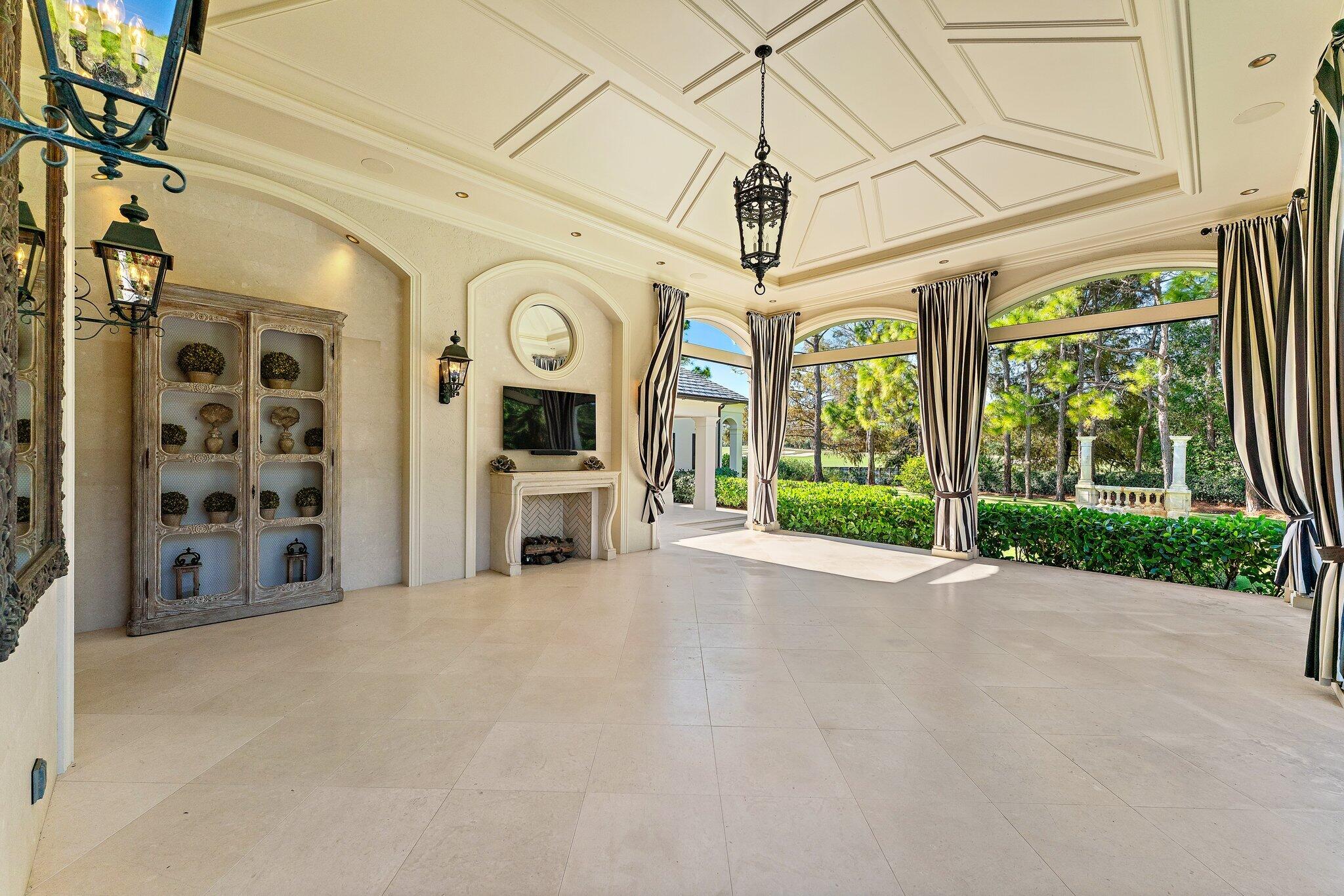 BEARS CLUB - Residential