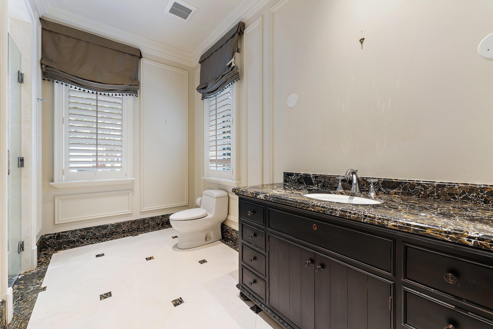 BEARS CLUB - Residential