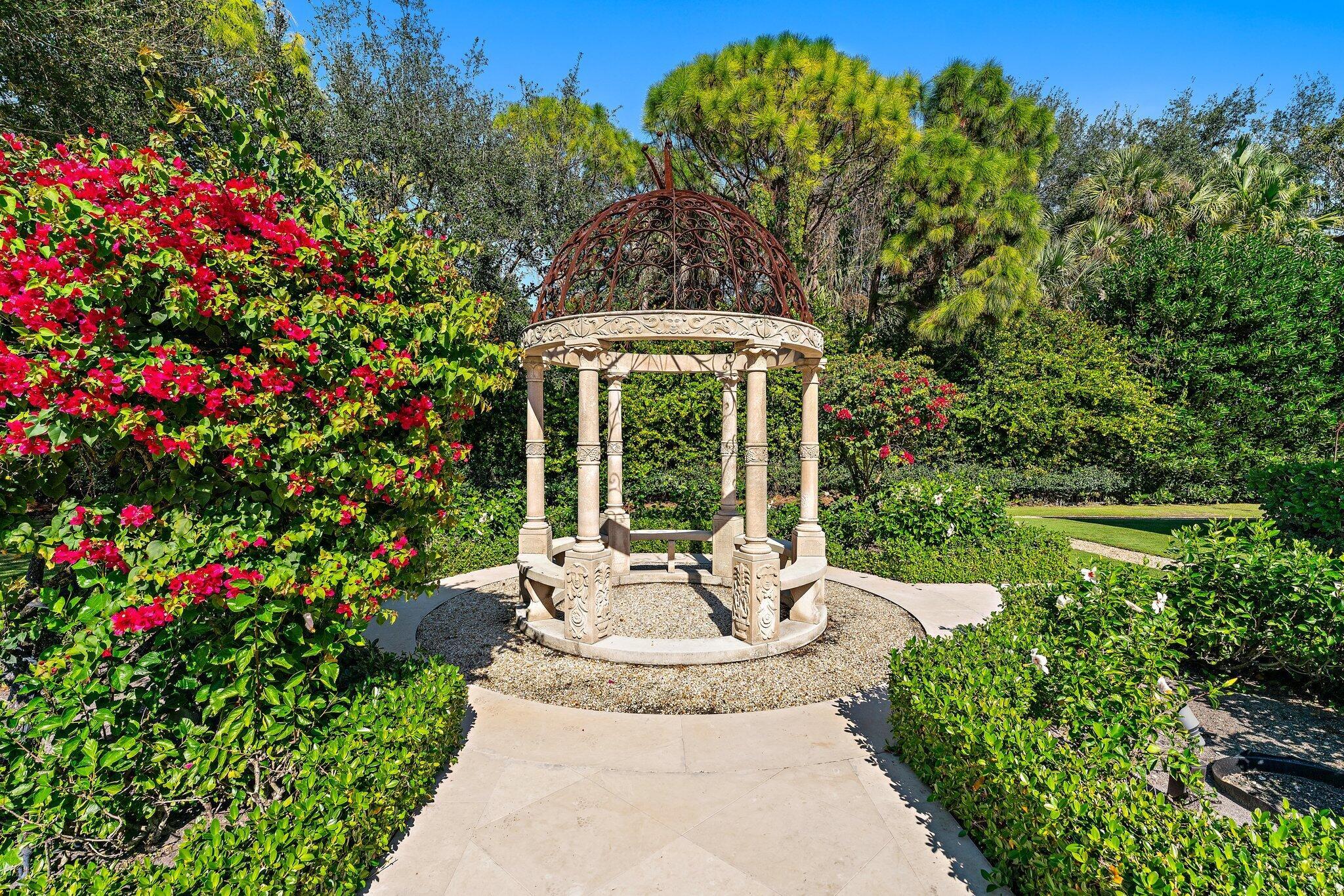 BEARS CLUB - Residential