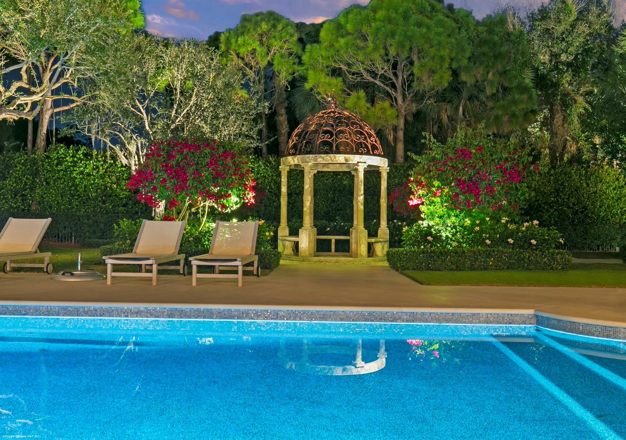 BEARS CLUB - Residential