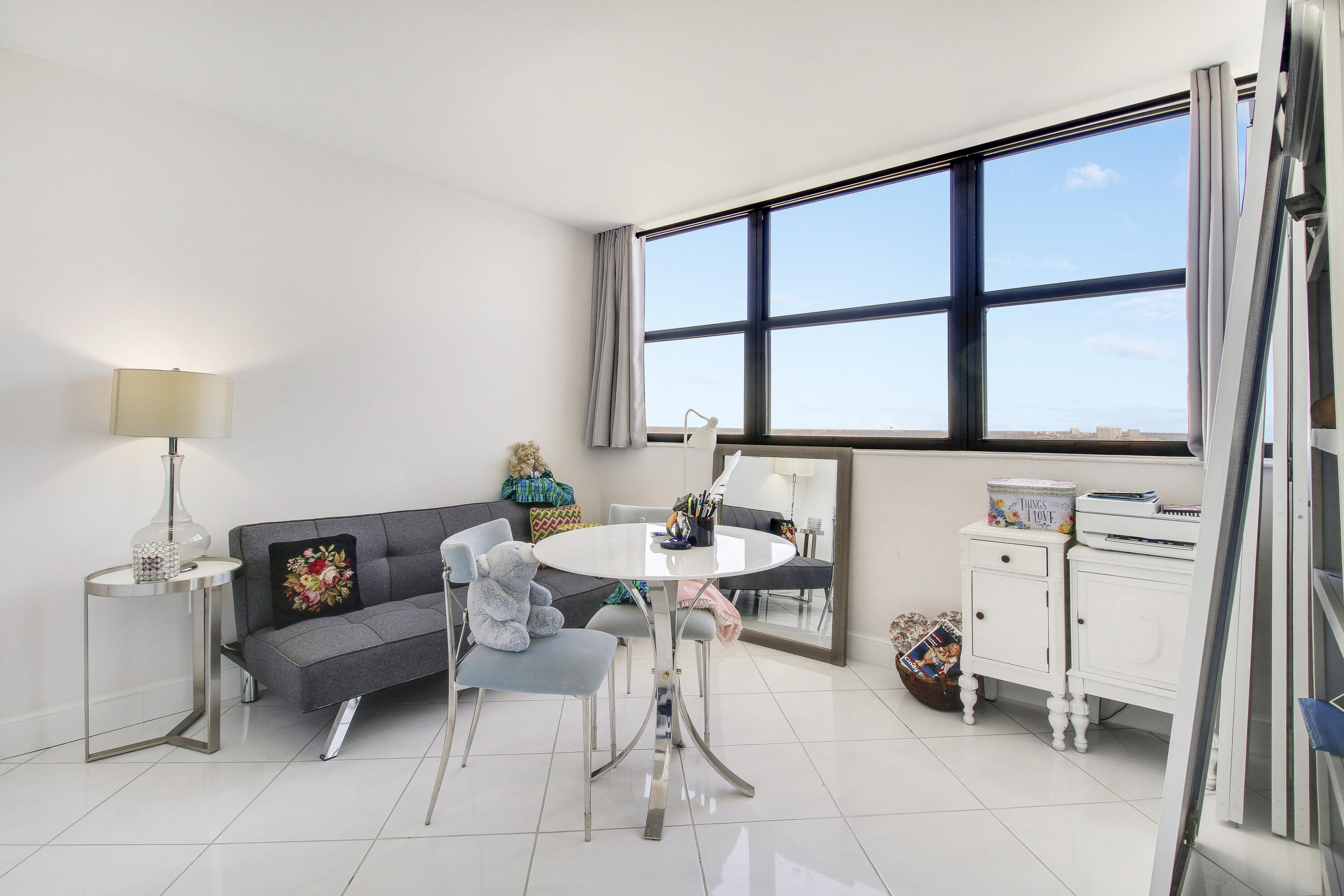 PALM BEACH HOUSE CONDO - Residential Lease