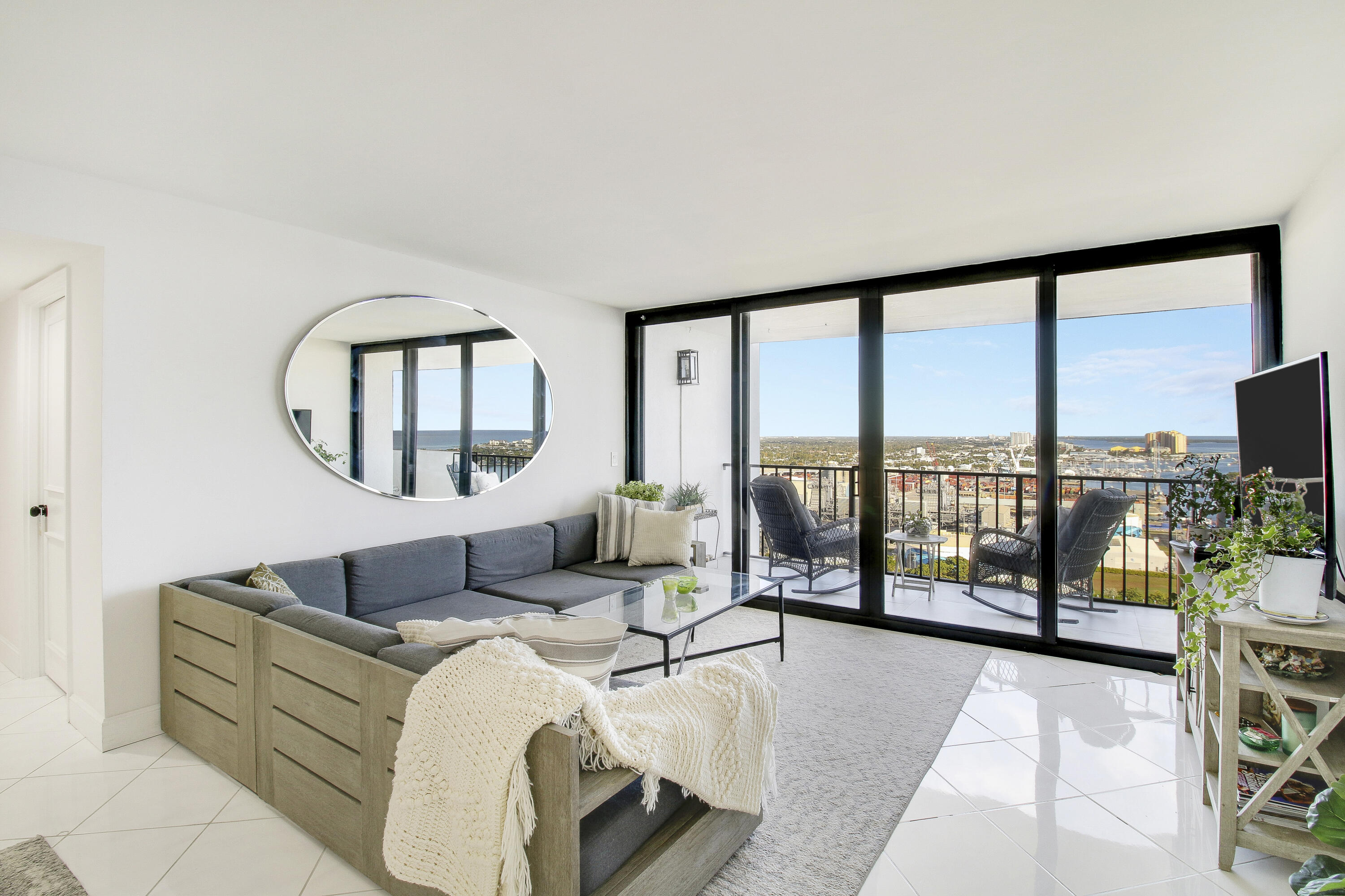 PALM BEACH HOUSE CONDO - Residential Lease