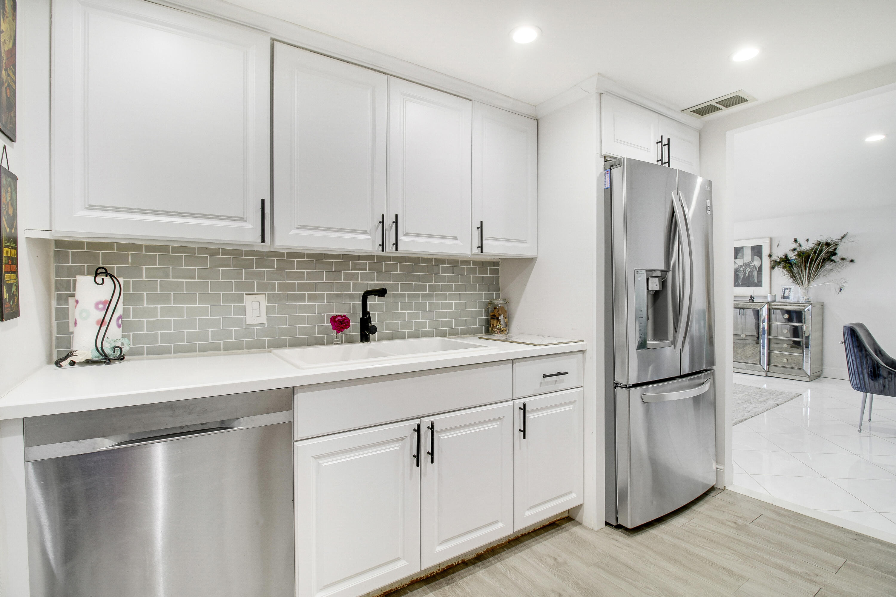 PALM BEACH HOUSE CONDO - Residential Lease