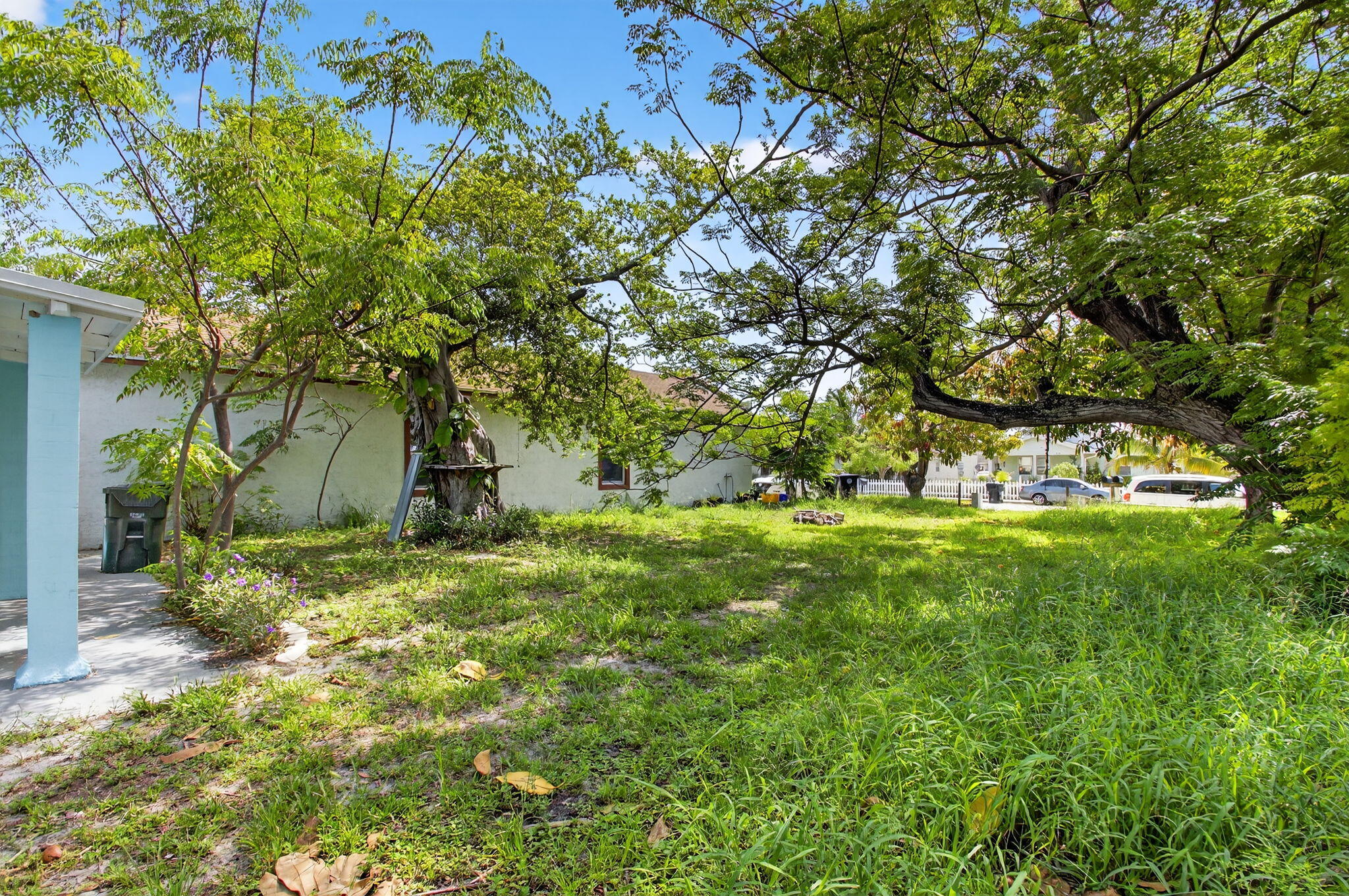 TOWN OF LAKE WORTH LTS 28 & 29 BLK 127 - Residential Income