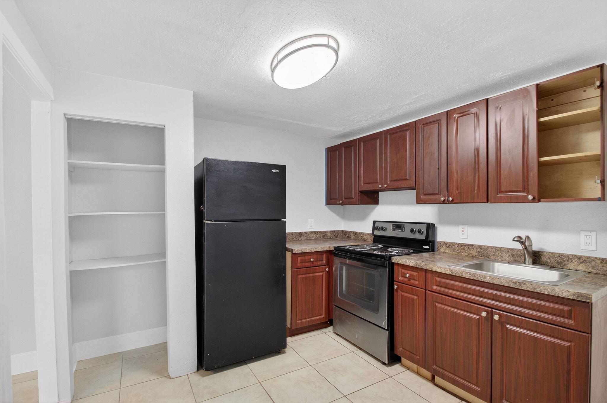 TOWN OF LAKE WORTH LTS 28 & 29 BLK 127 - Residential Income