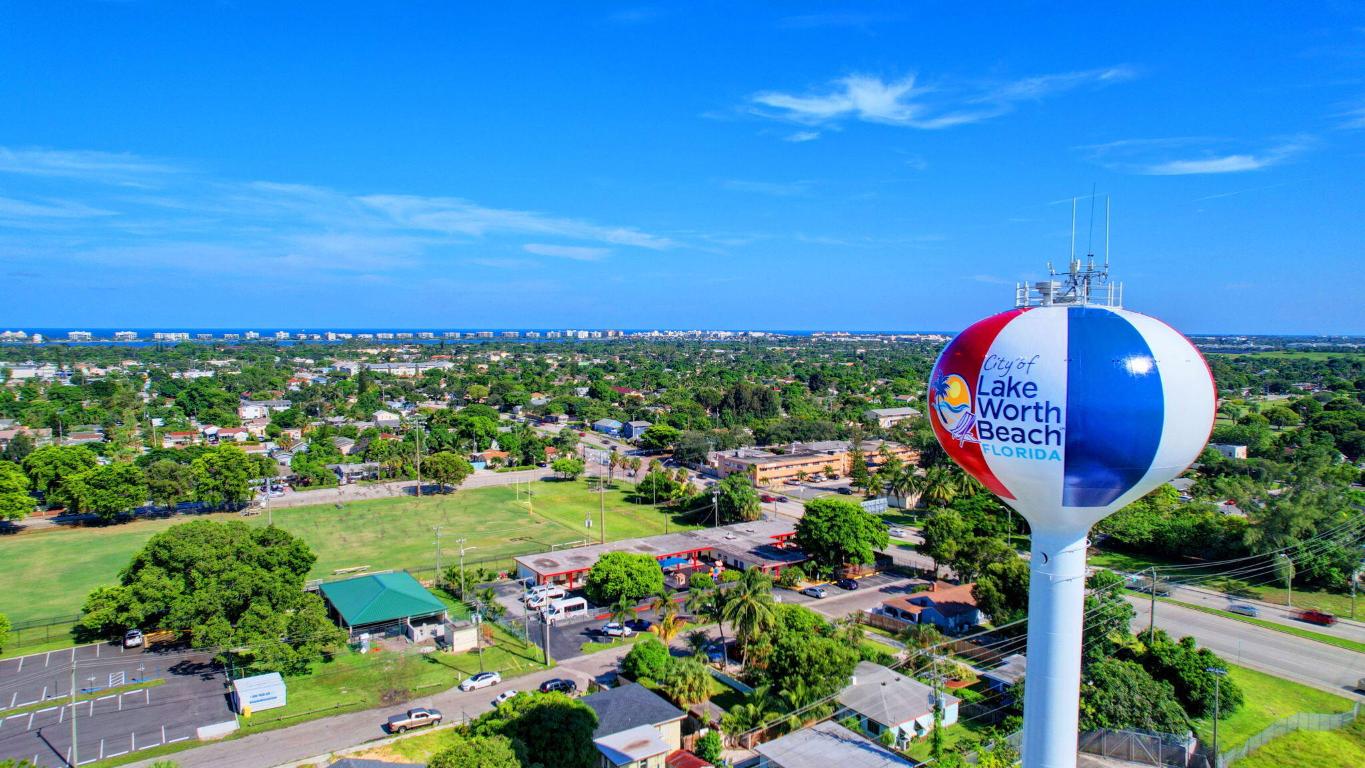 TOWN OF LAKE WORTH LTS 28 & 29 BLK 127 - Residential Income