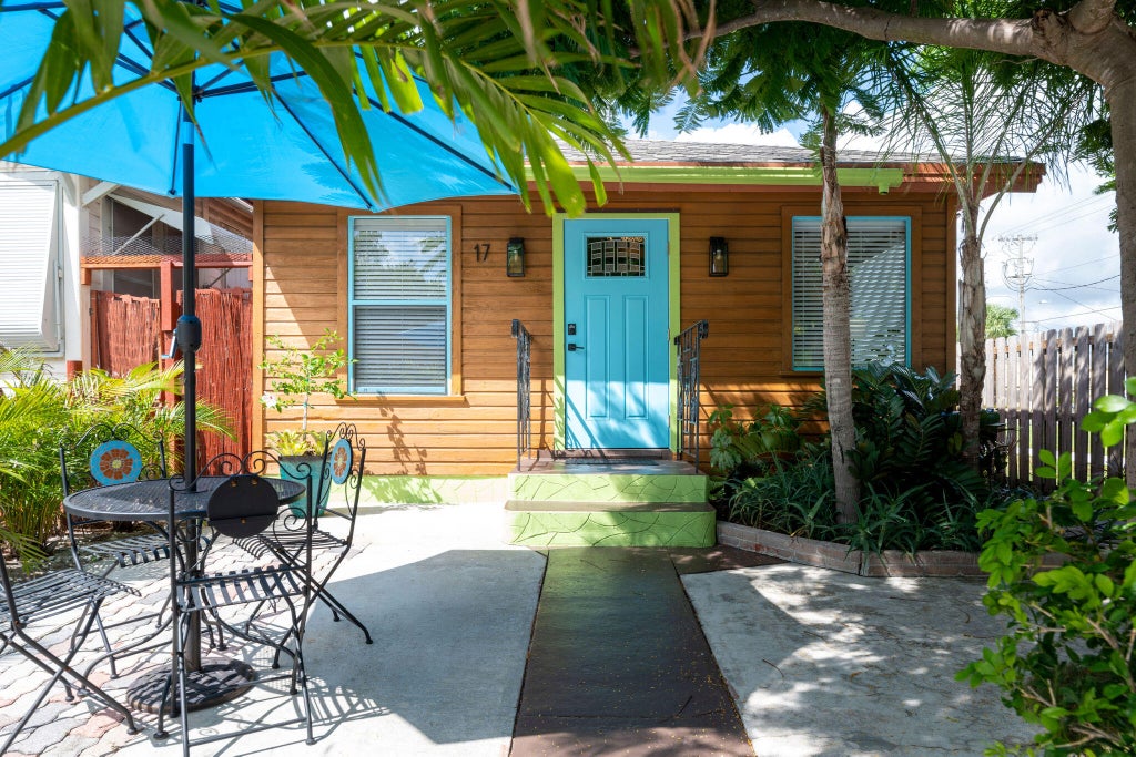 Photo of 17 S L Street #1, Lake Worth Beach, FL 33460 (MLS # R11023286)