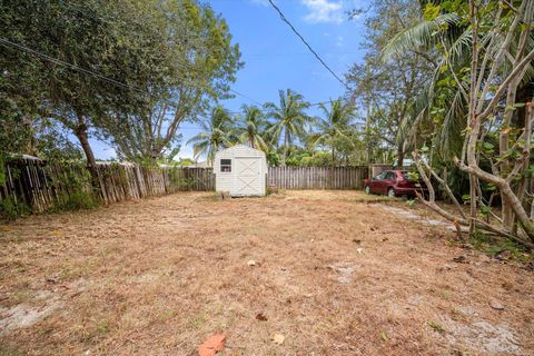 A home in Lake Worth Beach